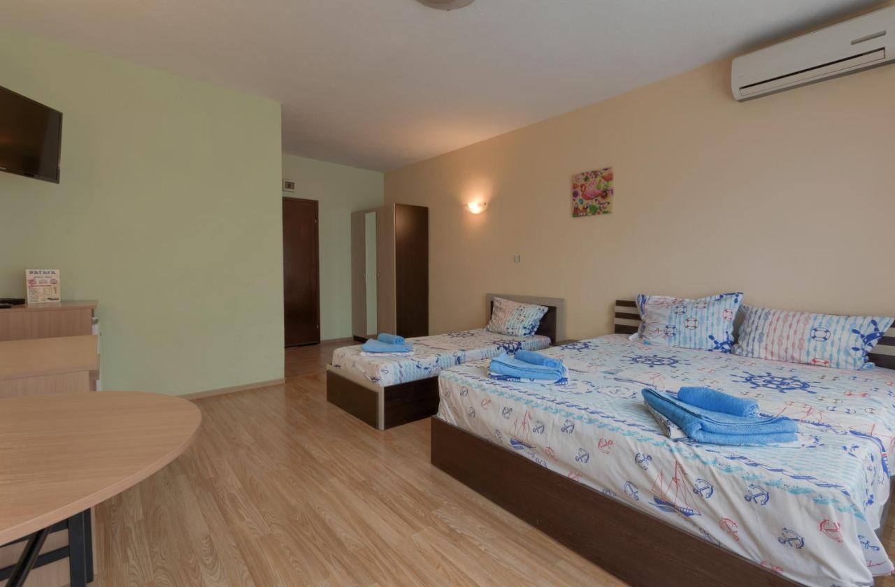 Kazlarov Guest House Китен Экстерьер фото