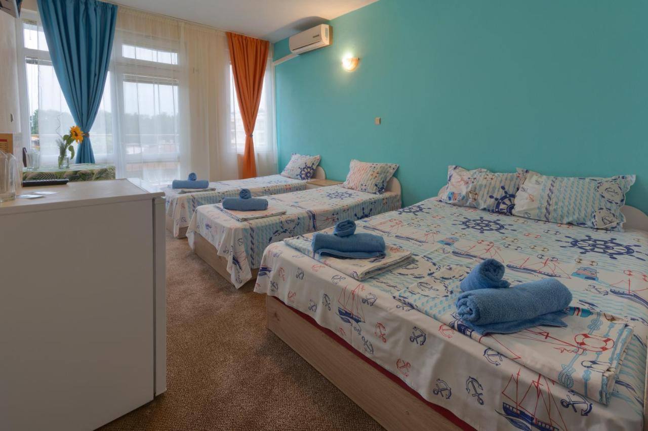 Kazlarov Guest House Китен Экстерьер фото
